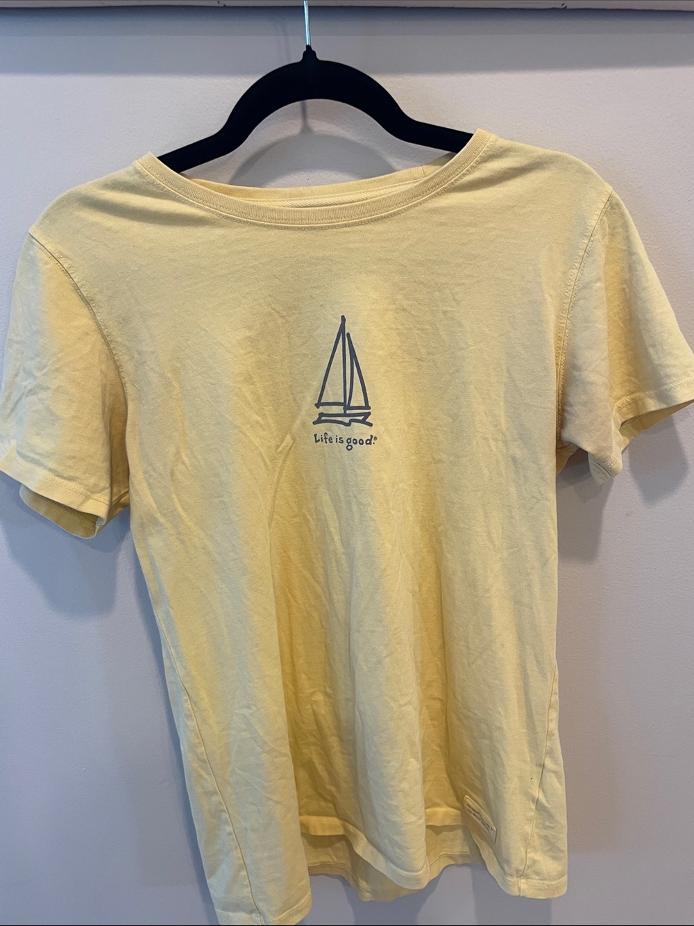 Life Is Good Yellow women's Sailboat Tee M